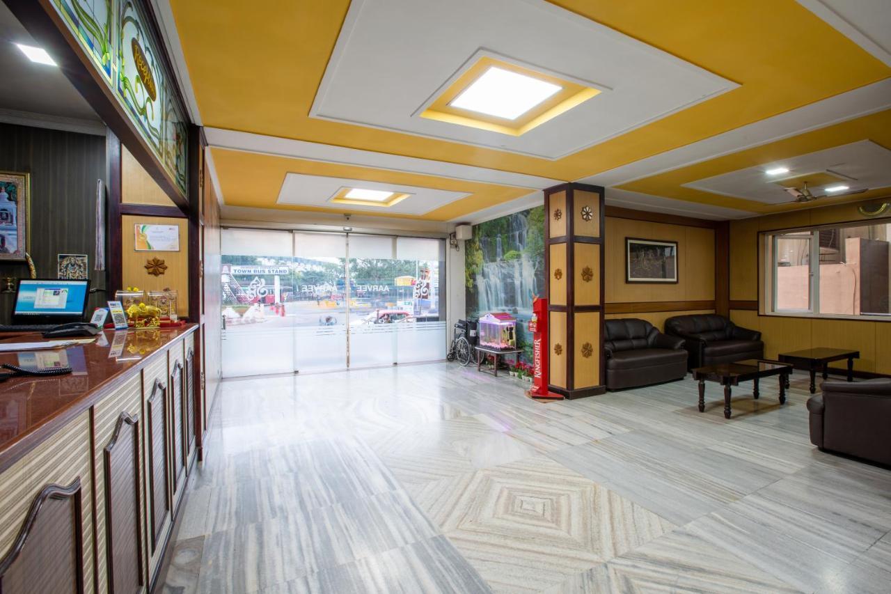 Sri Aarvee Hotels Coimbatore Bagian luar foto
